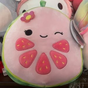 SQUISHMALLOW LENA THE GUAVA
